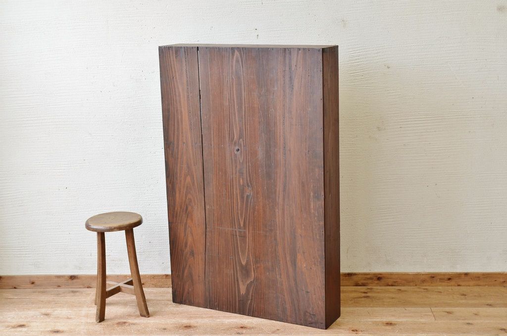アンティーク家具　希少!珍しいデザインのモールガラス本棚(飾り棚)