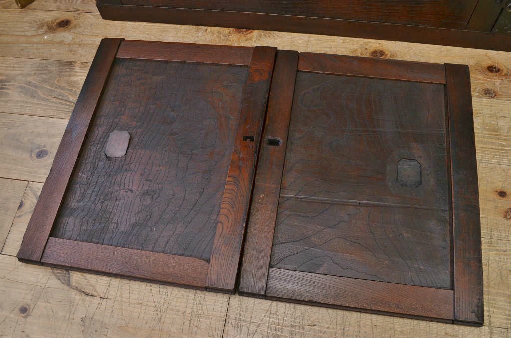 アンティーク家具　古民具　骨董　前面欅!味のある大帳場箪笥(水屋箪笥)