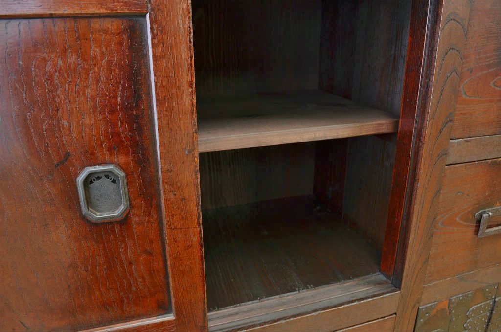 アンティーク家具　古民具　骨董　前面欅!味のある大帳場箪笥(水屋箪笥)