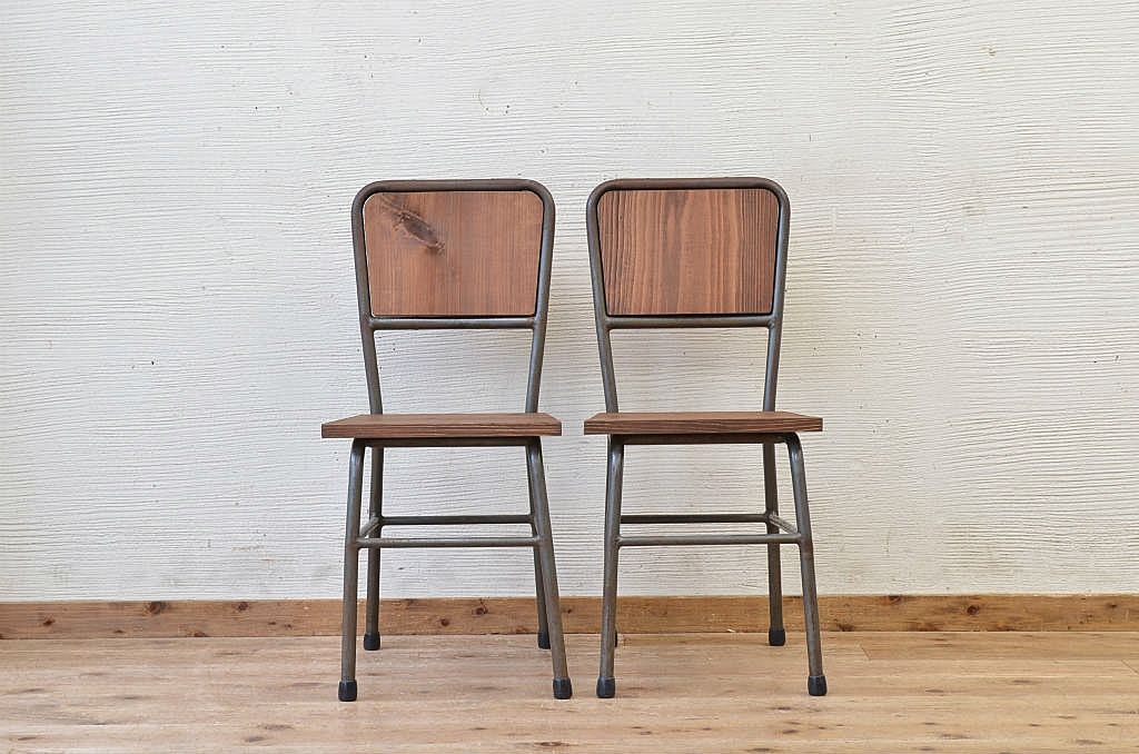 アンティーク家具　古い鉄脚のシンプルな椅子(イス)1