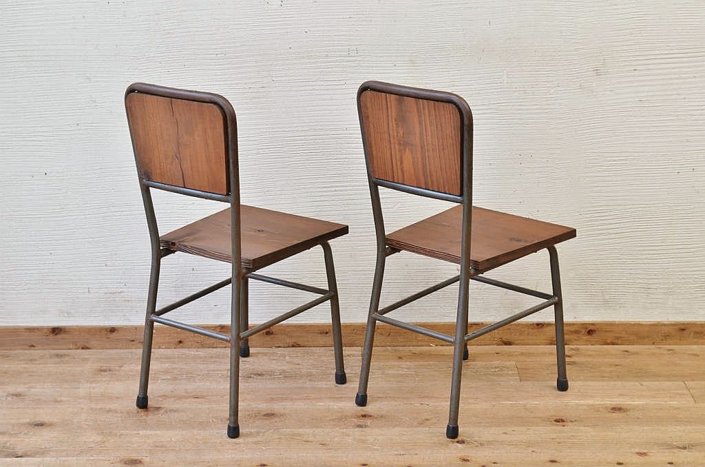 アンティーク家具　古い鉄脚のシンプルな椅子(イス)1