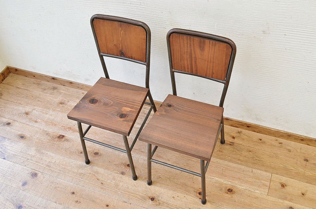 アンティーク家具　古い鉄脚のシンプルな椅子(イス)2