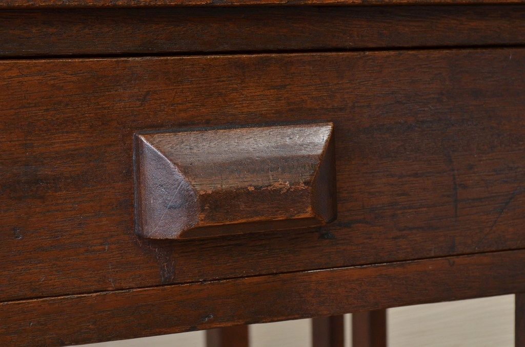 アンティーク家具　古い木のシンプルなアンティーク平机(テーブル)