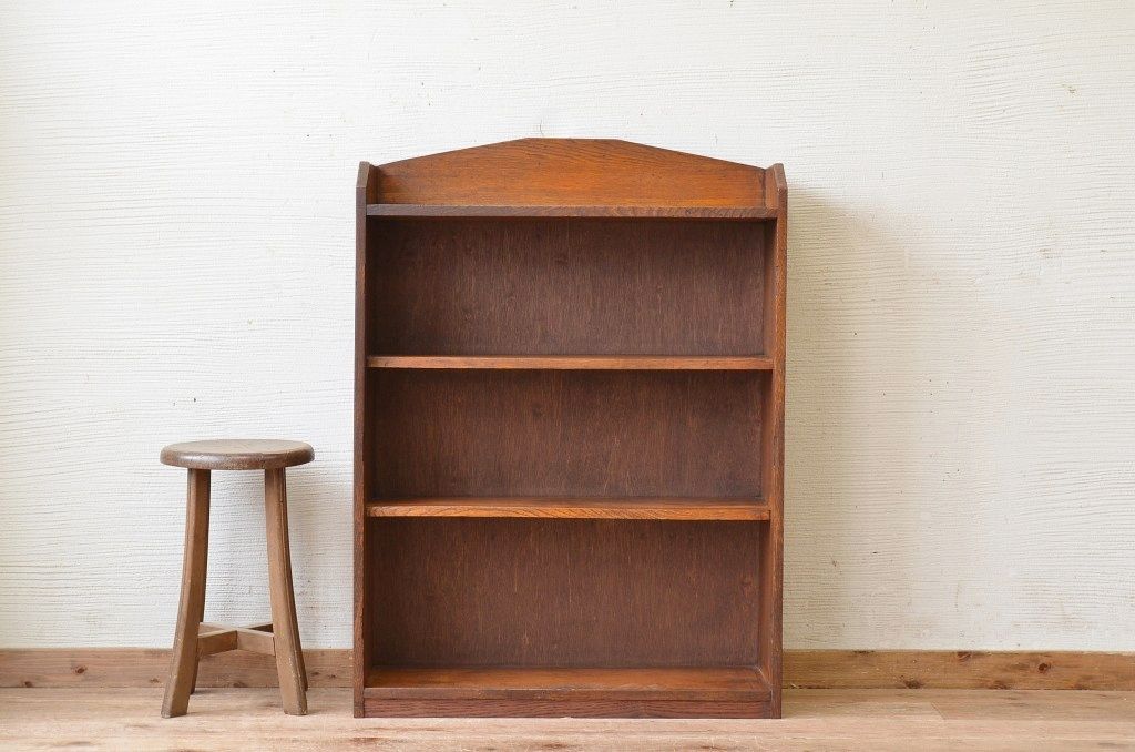 アンティーク家具　シンプルなアンティーク飾り棚(本棚)