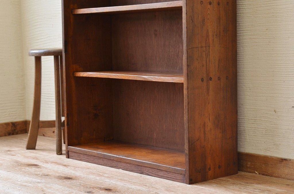アンティーク家具　シンプルなアンティーク飾り棚(本棚)