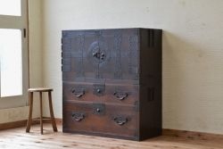 アンティーク家具　☆古民具　骨董　二段重ね観音開き時代箪笥