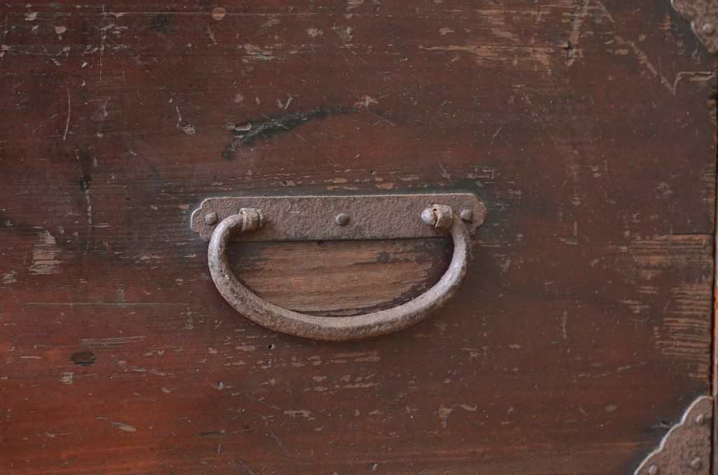 アンティーク家具　ジャンク品!使い込まれた時代箪笥ローボード(ローチェスト)