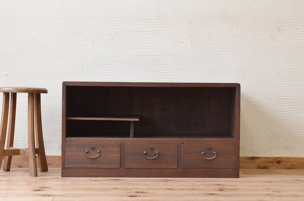 アンティーク家具　古い木のシンプルなアンティークローボード