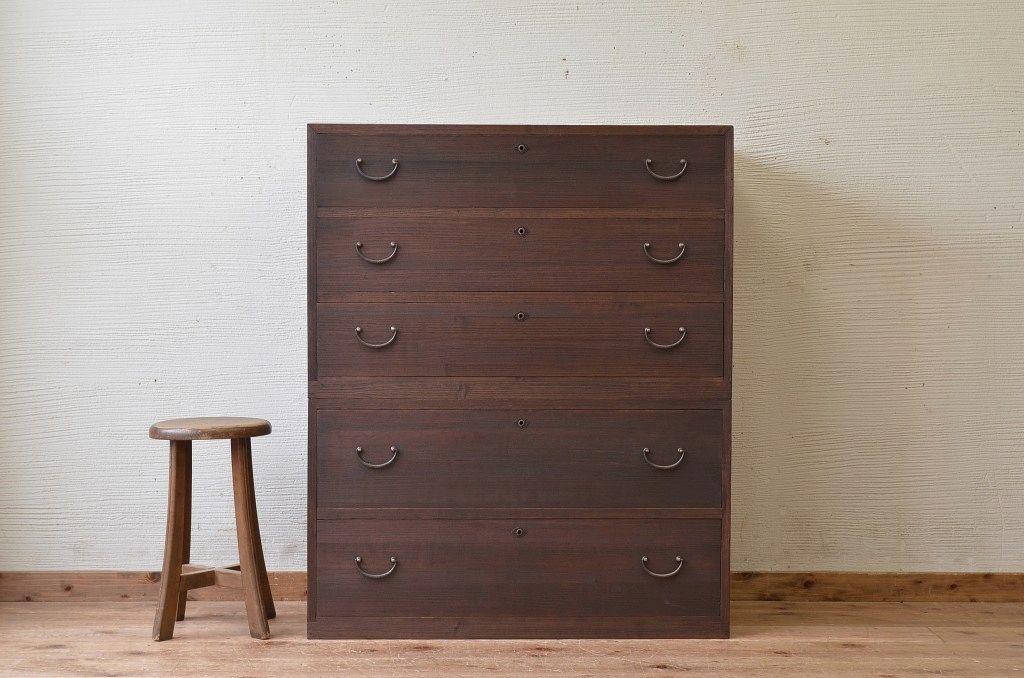 アンティーク家具　☆古い桐材の二段重ね箪笥(桐箪笥、桐たんす)
