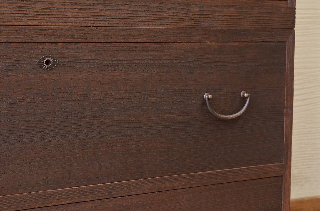 アンティーク家具　☆古い桐材の二段重ね箪笥(桐箪笥、桐たんす)