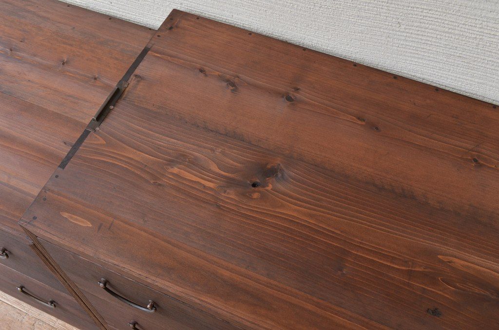 アンティーク家具　☆古い桐材の二段重ね箪笥(桐箪笥、桐たんす)