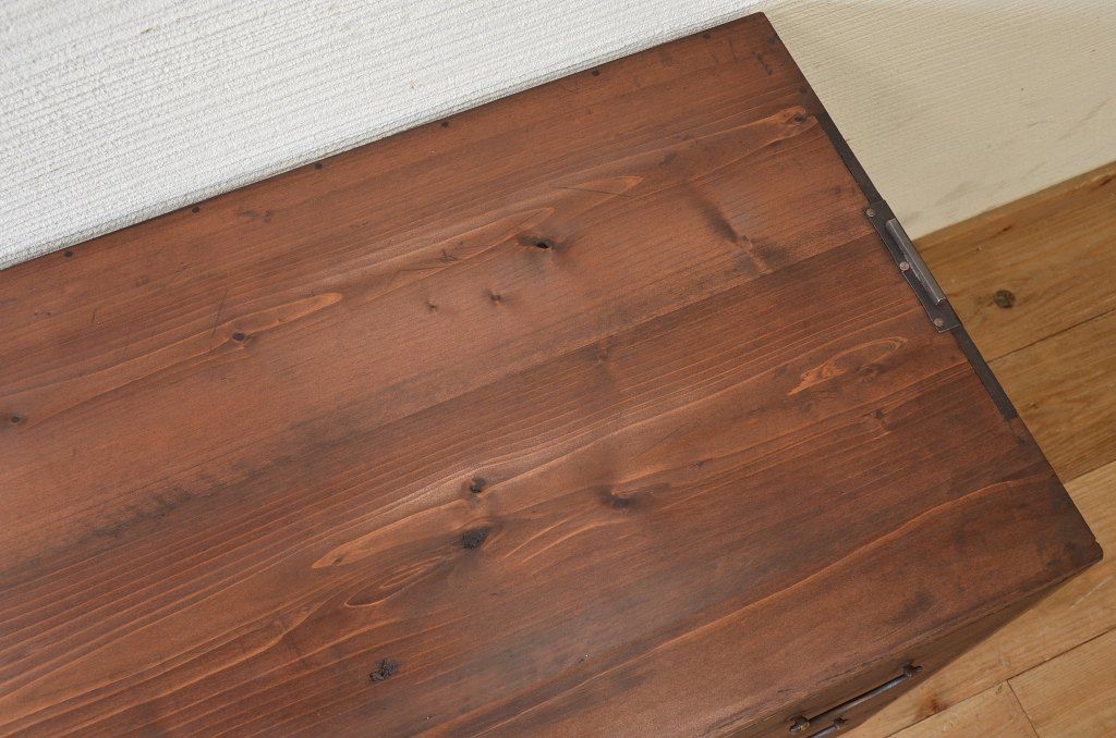 アンティーク家具　☆古い桐材の二段重ね箪笥(桐箪笥、桐たんす)