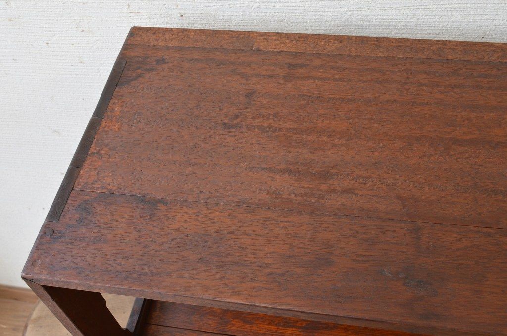 アンティーク家具　珍品!変わり型アンティーク収納棚