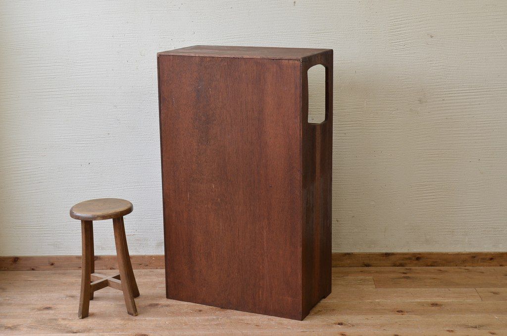 アンティーク家具　珍品!変わり型アンティーク収納棚
