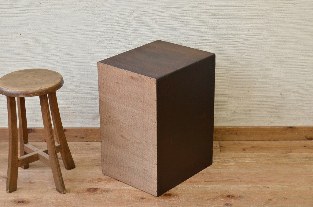 アンティーク家具　使い込まれたアンティーク小引き出し