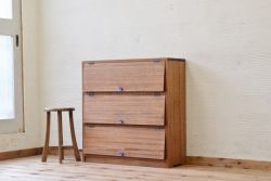 アンティーク家具　古材を使って製作したパタパタ収納棚3　(下駄箱)