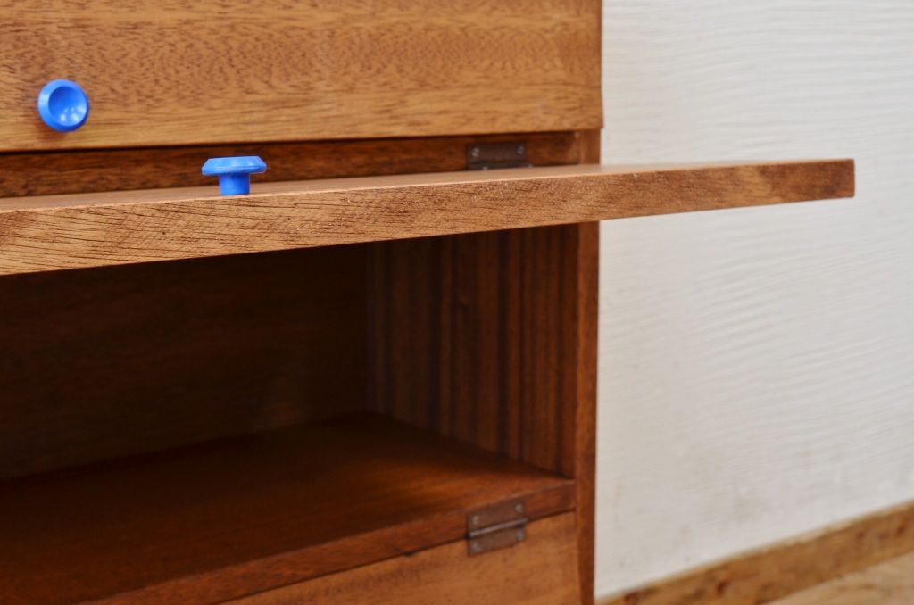 アンティーク家具　古材を使って製作したパタパタ収納棚3　(下駄箱)