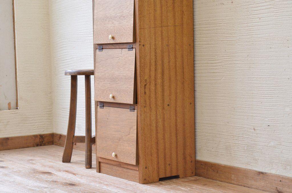 アンティーク家具　古材を使って製作したパタパタ収納棚4　(下駄箱)