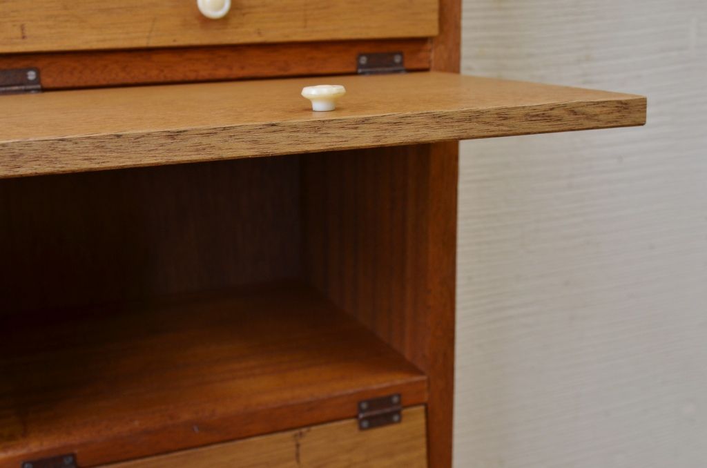 アンティーク家具　古材を使って製作したパタパタ収納棚4　(下駄箱)