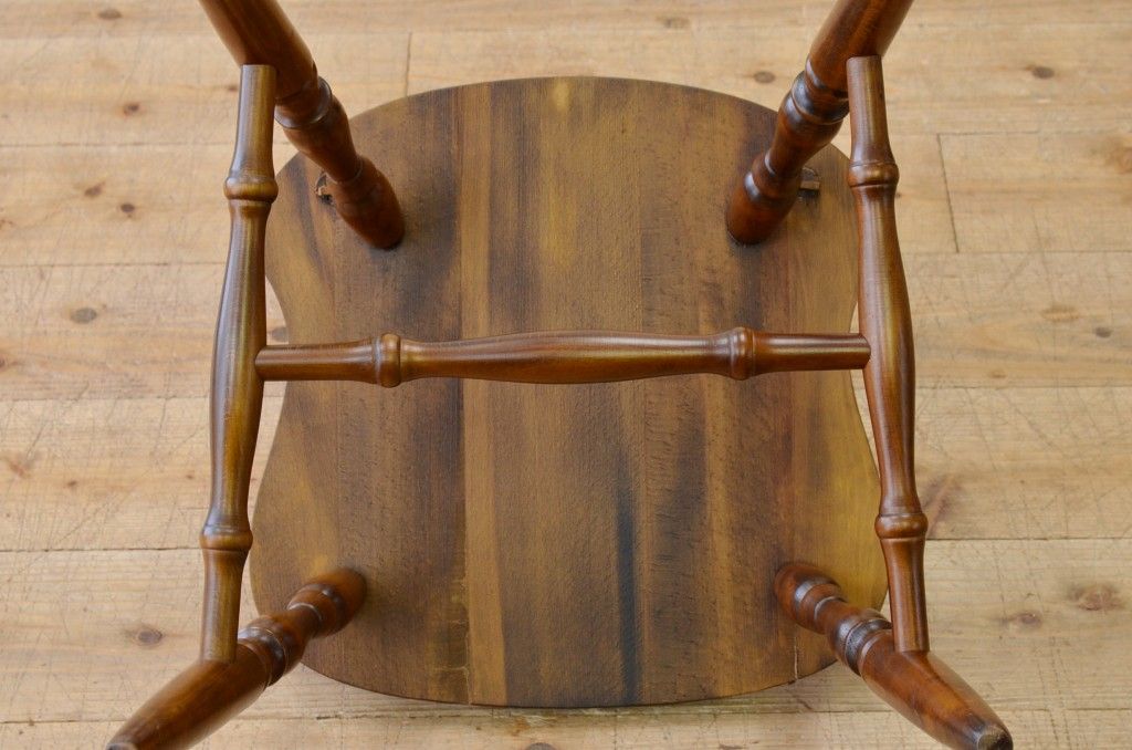中古　メーカー不明作りの良いスティックバックチェア2脚