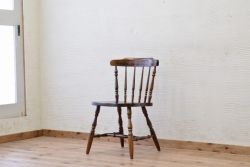 中古　メーカー不明作りの良いスティックバックチェア1脚2