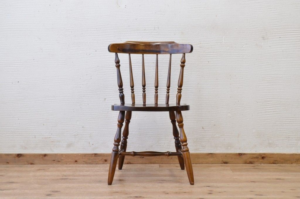 中古　メーカー不明作りの良いスティックバックチェア1脚2