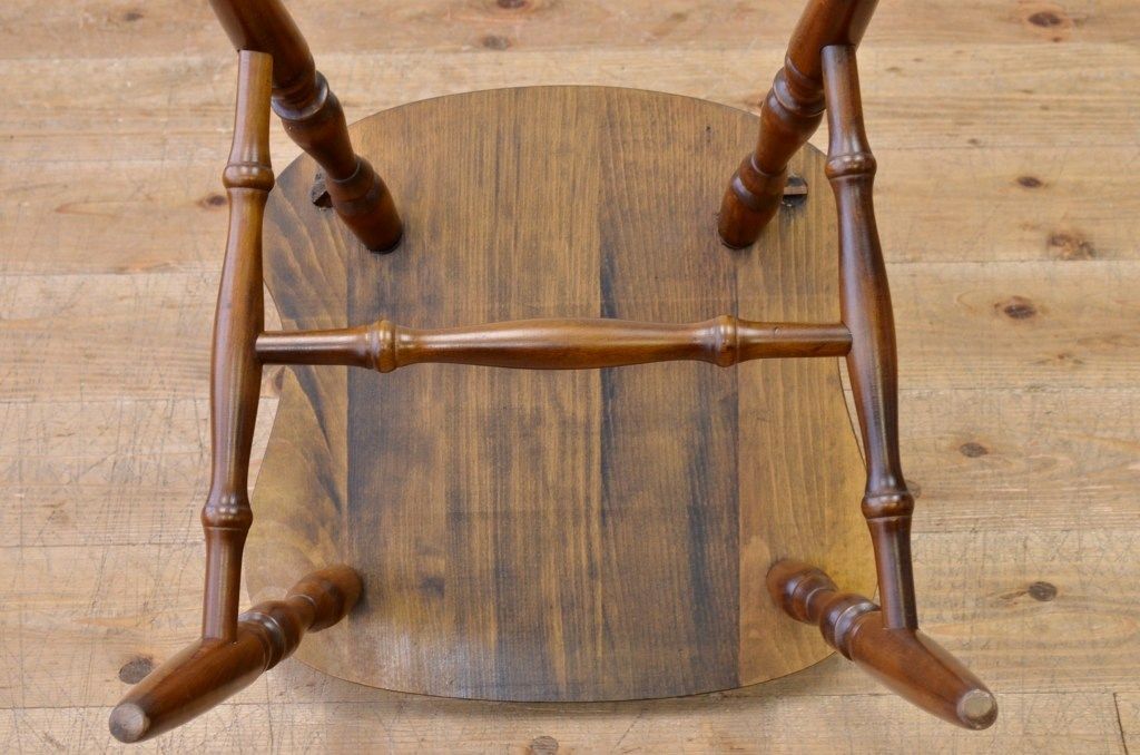 中古　メーカー不明作りの良いスティックバックチェア1脚2