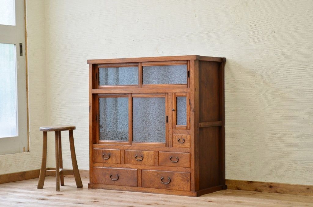 アンティーク家具　前面欅!上質な結霜ガラス収納棚(食器棚)