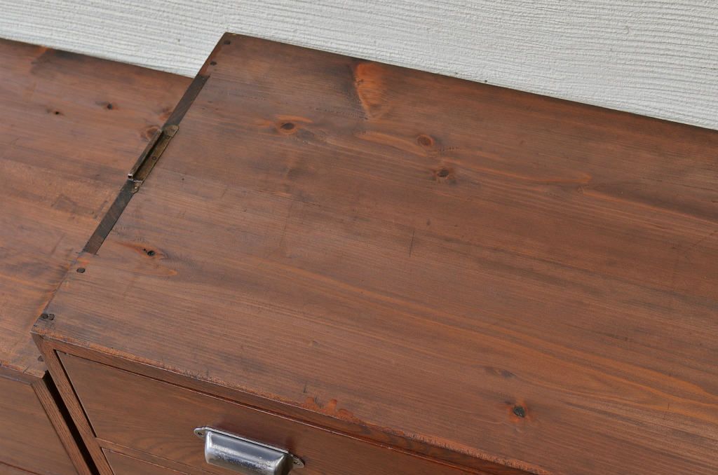 アンティーク家具　☆前面欅!二段重ねアンティークチェスト