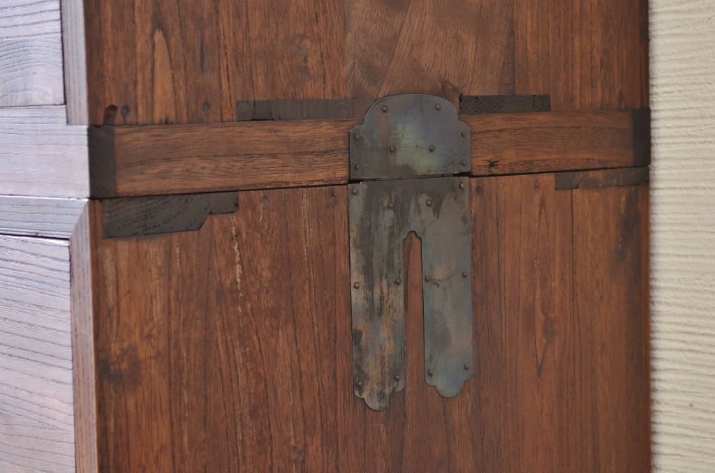 アンティーク家具　☆古民具　骨董　二段重ねシンプルな箪笥(チェスト)
