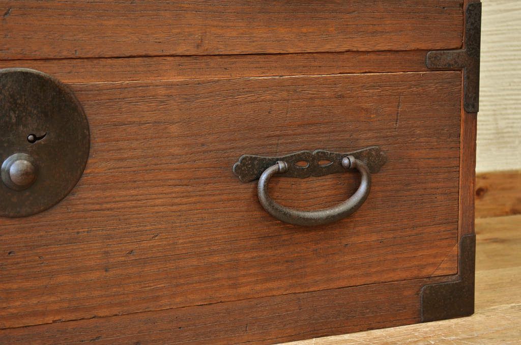 アンティーク家具　☆古民具　骨董　二段重ねシンプルな時代箪笥
