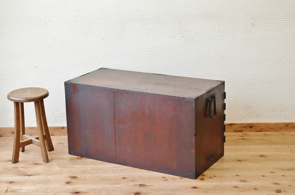 アンティーク家具　虫食い有　観音開き時代箪笥ローボード(ローチェスト)