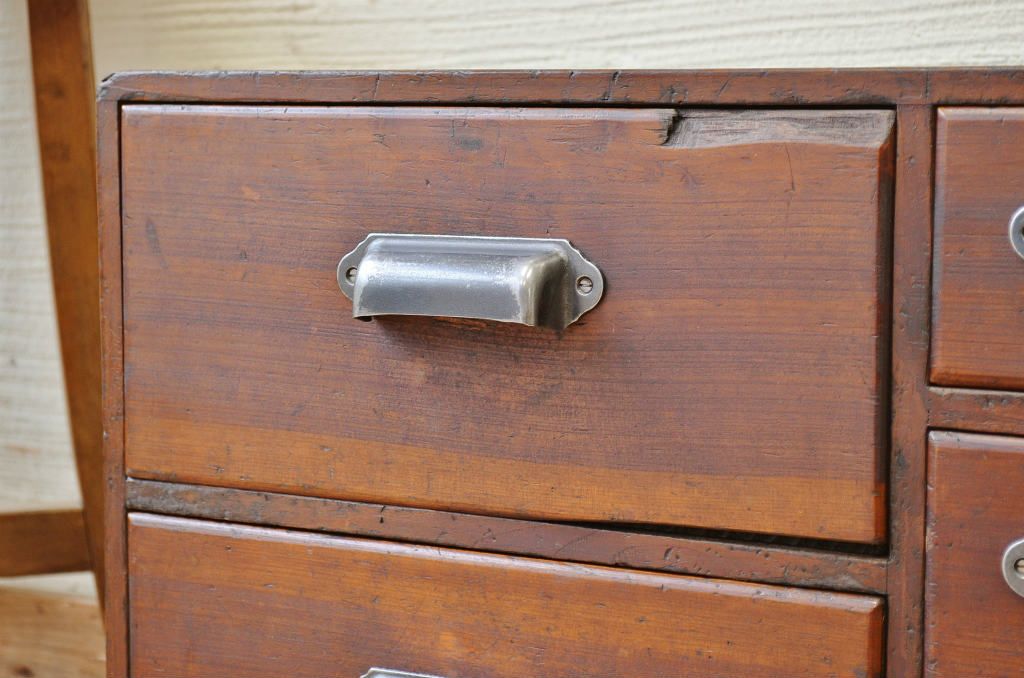 アンティーク家具　古い木のアンティーク小引き出し
