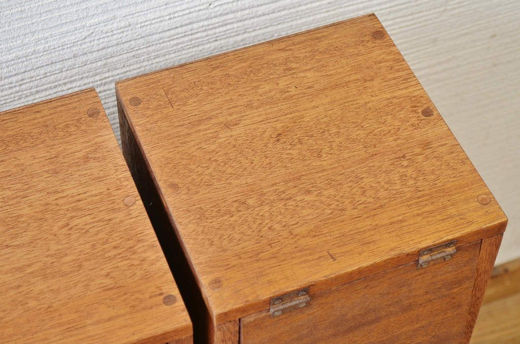 アンティーク家具　古材で製作したパタパタ収納棚2個セット