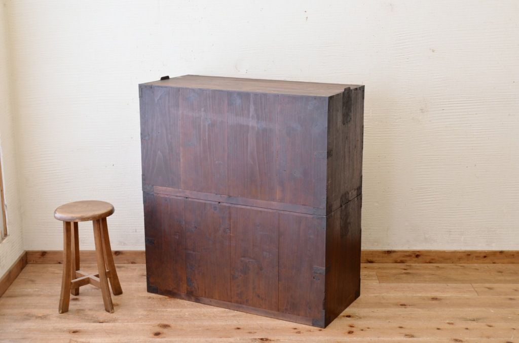 アンティーク家具　☆素敵な雰囲気!古い木の二段重ね時代箪笥