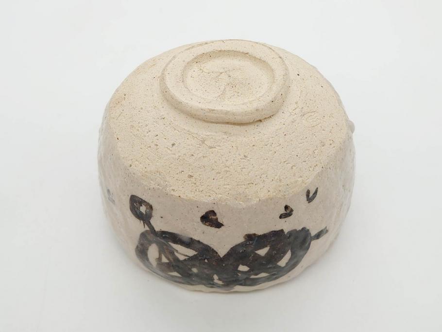 矢野景川　志野茶碗　約12cm　3.9寸　素朴で温かみを感じる抹茶碗(茶器、茶道具、茶陶、三寸九分、和食器、共箱付き)(R-078647)