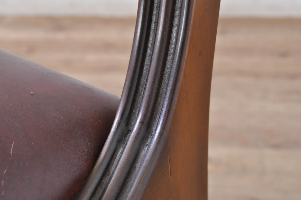 中古　スペイン製　バロッサバレンティ(VARO,S.A. VALENTI)　緩やかな曲線を描くデザインが美しいダイニングチェア4脚セット(椅子、イス)(定価4脚で約60万円)(R-069801)
