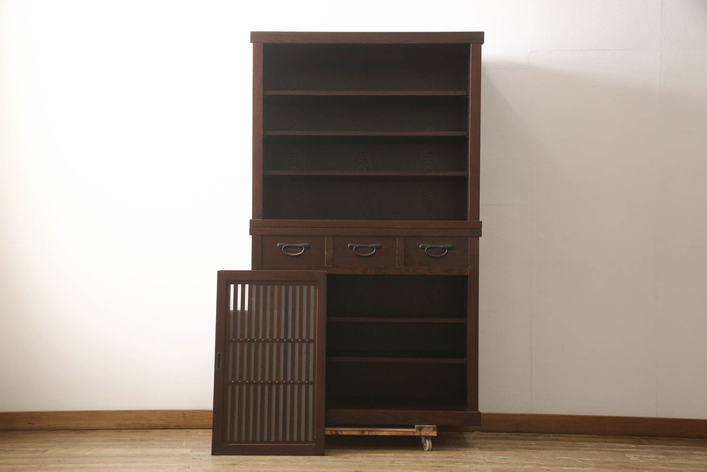 中古　美品　上質な和の空間を演出する二段重ね水屋箪笥(食器棚、茶タンス、キャビネット、収納棚、戸棚)(R-064353)