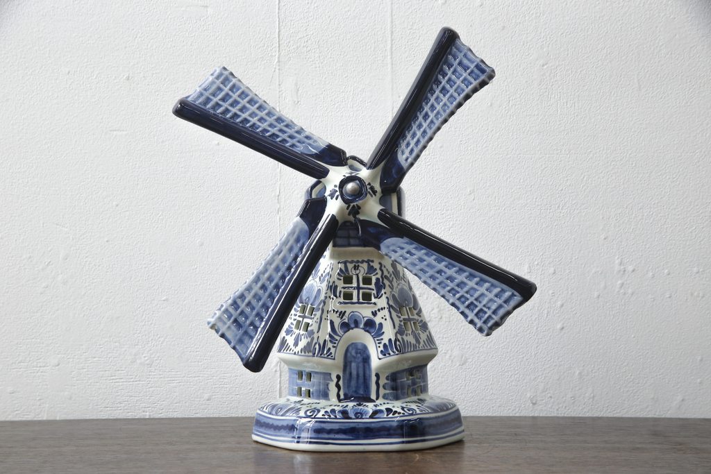 中古　希少!!　磁器製　オランダ　風車デザイン　可愛らしいディスプレイとして楽しめるテーブルスタンド(デスクスタンド、スタンドライト、卓上照明)(R-059423)