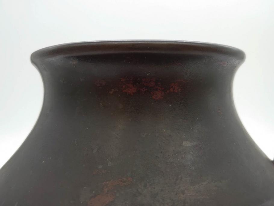 時代物　古銅　斑紫銅　盛上　双鯉文　優雅に泳ぐ鯉の装飾が印象的な花瓶(高岡銅器?、花器、花生、花入、壷、壺、在銘、作家物)(R-077928)
