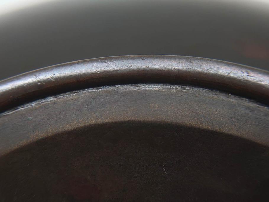 時代物　古銅　斑紫銅　盛上　双鯉文　優雅に泳ぐ鯉の装飾が印象的な花瓶(高岡銅器?、花器、花生、花入、壷、壺、在銘、作家物)(R-077928)