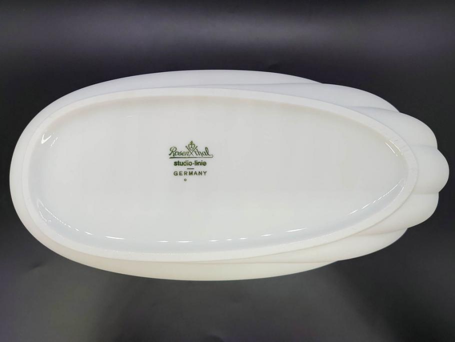 ドイツ　Rosenthal(ローゼンタール)　Studio-linie(スタジオライン)　シンプルながら飾り模様のデザイン性が光るベース2点&プレート7客セット(CLASSIC ROSE、クラシック・ローズ、ゴールドライン、花瓶、花器、花入、花生、磁器、中皿、大皿、洋食器、金彩)(R-078703)