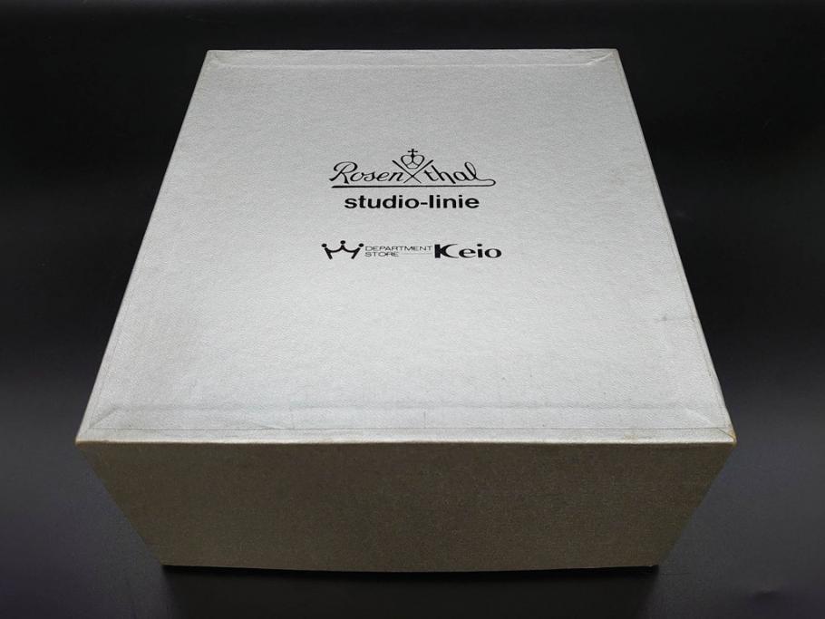 ドイツ　Rosenthal(ローゼンタール)　Studio-linie(スタジオライン)　シンプルながら飾り模様のデザイン性が光るベース2点&プレート7客セット(CLASSIC ROSE、クラシック・ローズ、ゴールドライン、花瓶、花器、花入、花生、磁器、中皿、大皿、洋食器、金彩)(R-078703)
