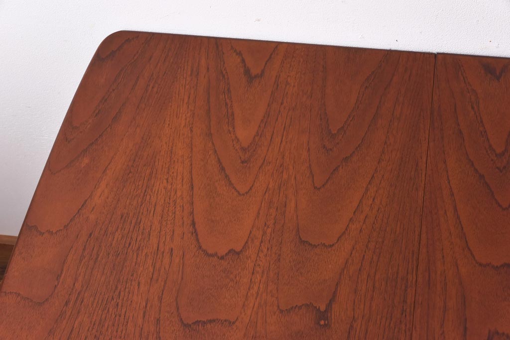 ビンテージ家具　北欧ヴィンテージ　チーク材　木目の美しさが活きるシンプルなデザインのゲートレッグテーブル(バタフライテーブル、エクステンションテーブル)