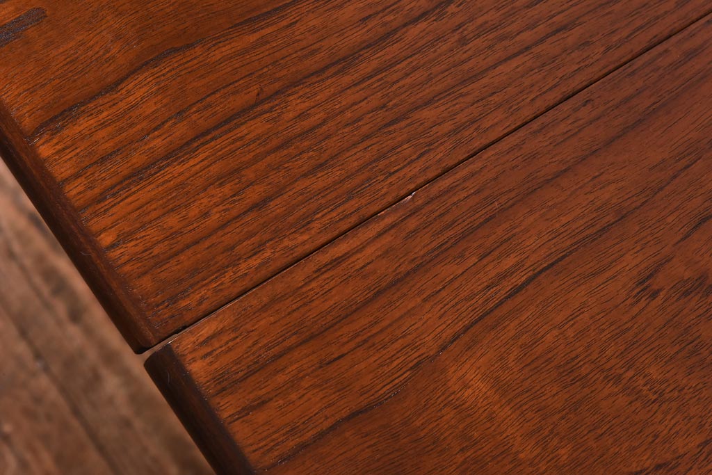 ビンテージ家具　北欧ヴィンテージ　チーク材　木目の美しさが活きるシンプルなデザインのゲートレッグテーブル(バタフライテーブル、エクステンションテーブル)