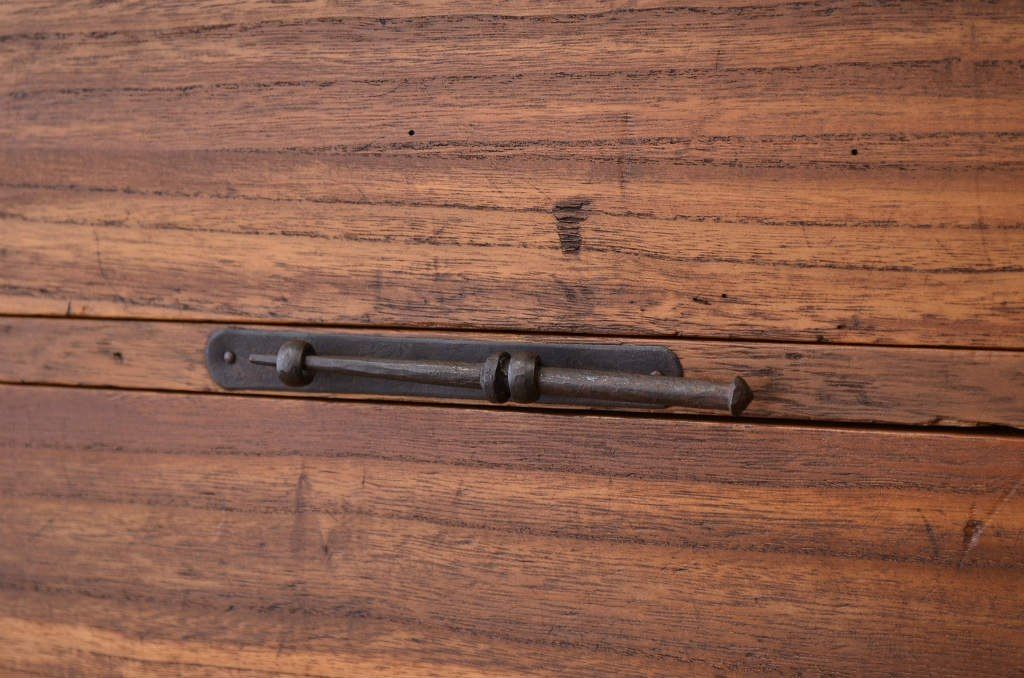 アンティーク家具　☆明治時代　総桐観音開き時代箪笥(桐箪笥、桐たんす)