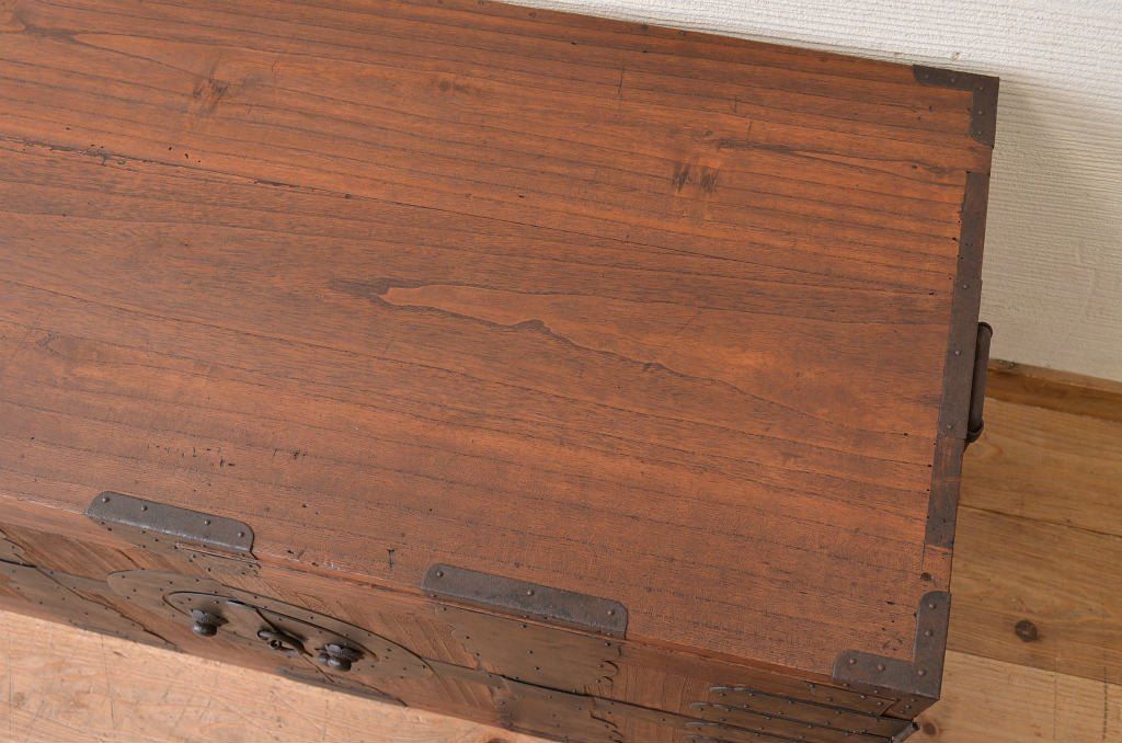 アンティーク家具　☆明治時代　総桐観音開き時代箪笥(桐箪笥、桐たんす)