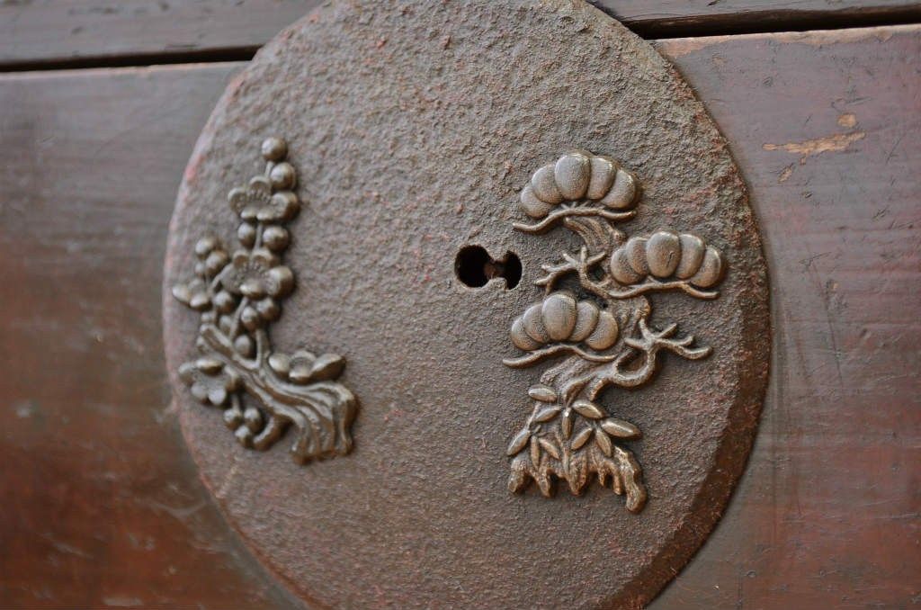 アンティーク家具　傷み有　使い込まれた時代箪笥ローボード1