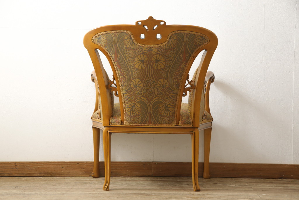 中古　美品　最高級ブランド　CLイタリア(CLItalia)　エレガントで気品あふれる佇まいが美しいアームチェア(定価約100万円)(1人掛け、椅子、サロンチェア)(R-058110)