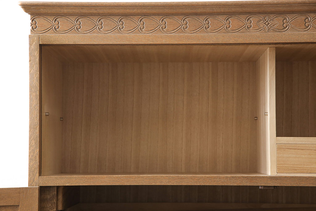 和製ビンテージ　神戸洋家具　繊細な彫刻が美しい衣装タンス(洋服箪笥、衣装盆、着物箪笥、ヴィンテージ)(R-054475)